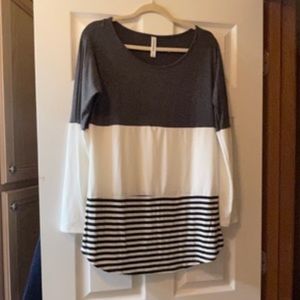 Gray White and Black Color Block Tunic